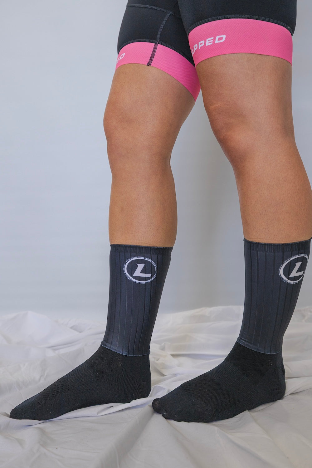 Unisex Aero Socks (Black)